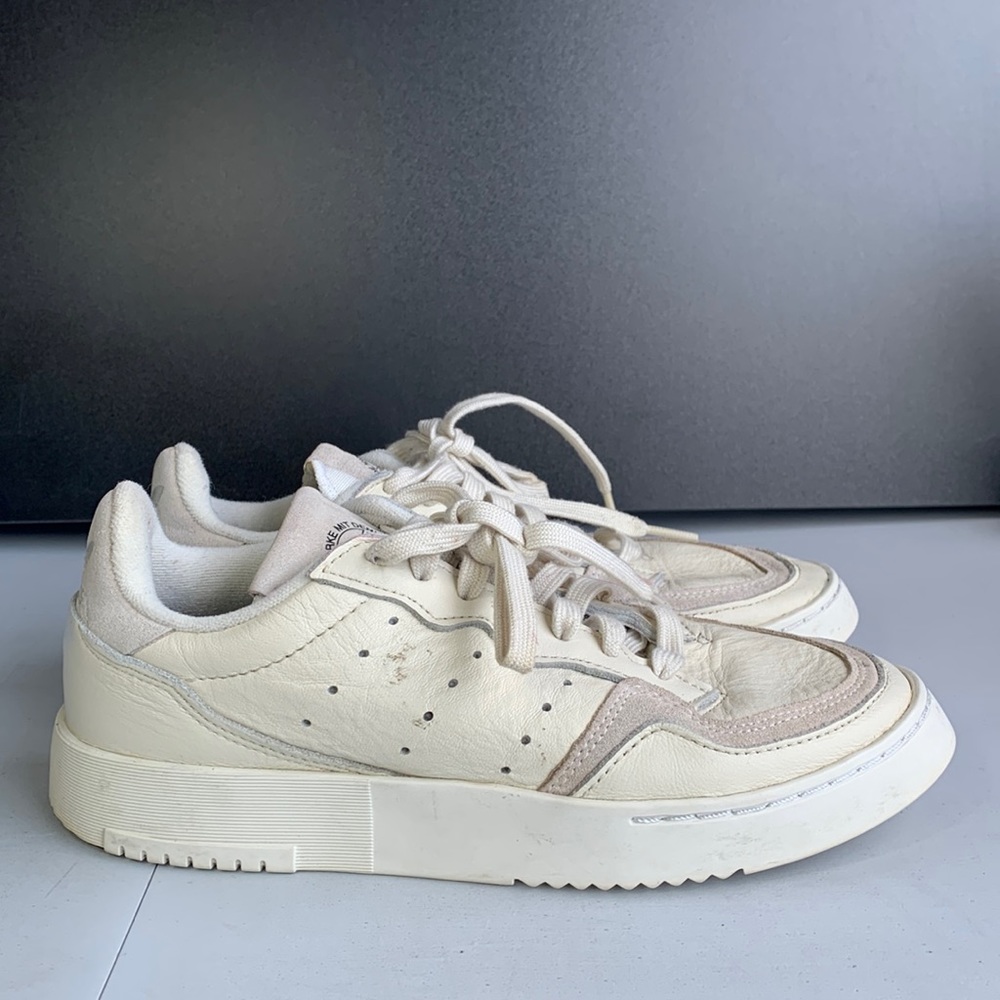 Adidas Originals Supercourt‎ EE6031 Women’s Size 7 Cream Leather Casual Sneakers